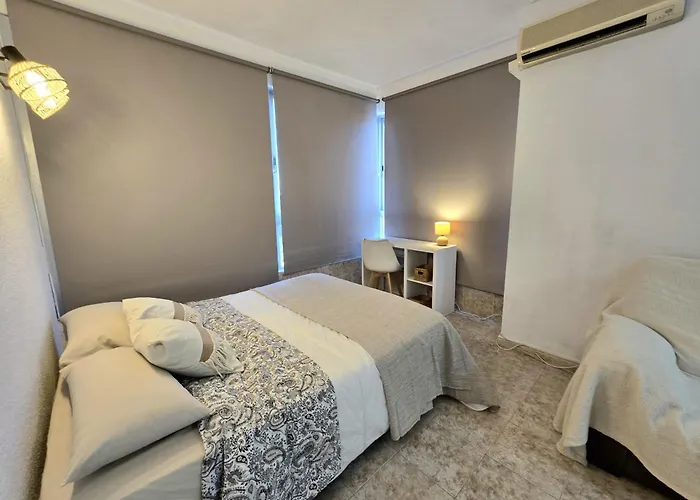 La Colina Estudio Vistas Al Mar Y Sierra, Piscina Y Tren Directo Aeropuerto Apartament *