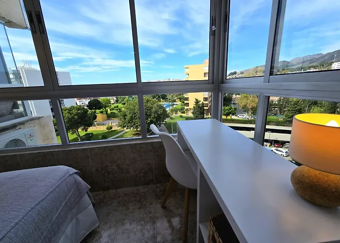Appartement La Colina Estudio Vistas Al Mar Y Sierra, Piscina Y Tren Directo Aeropuerto Torremolinos