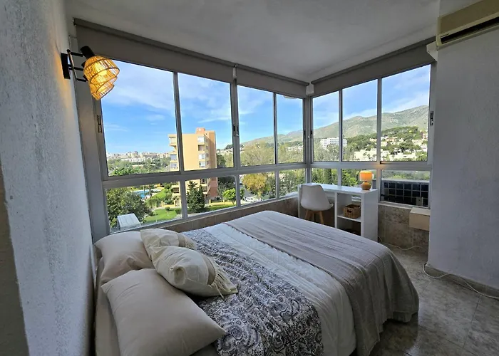 La Colina Estudio Vistas Al Mar Y Sierra, Piscina Y Tren Directo Aeropuerto