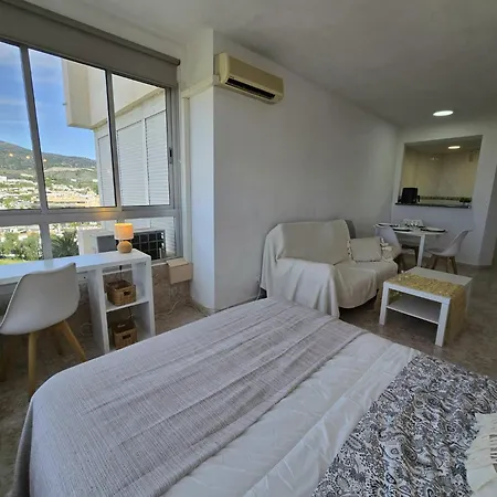 La Colina Estudio Vistas Al Mar Y Sierra, Piscina Y Tren Directo Aeropuerto Torremolinos
