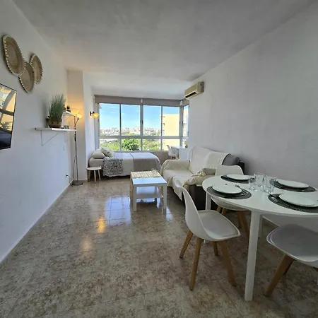 La Colina Estudio Vistas Y Piscina