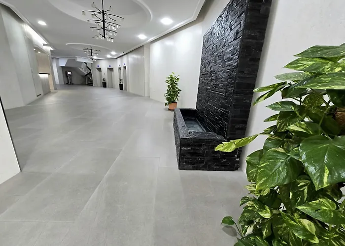 La Colina Estudio Vistas Al Mar Y Sierra, Piscina Y Tren Directo Aeropuerto *