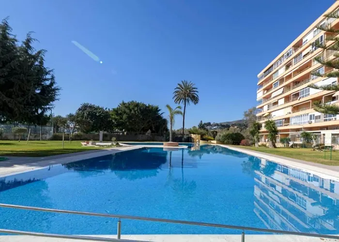 Appartamento La Colina Estudio Vistas Al Mar Y Sierra, Piscina Y Tren Directo Aeropuerto *